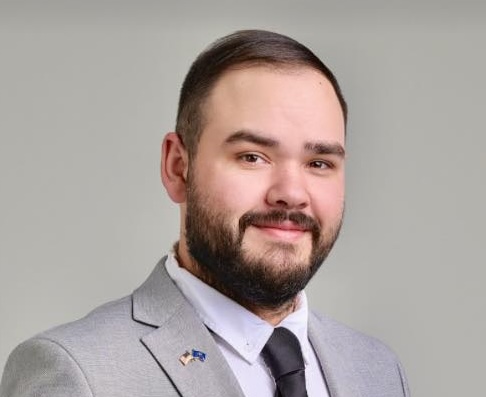 Byron Holland headshot