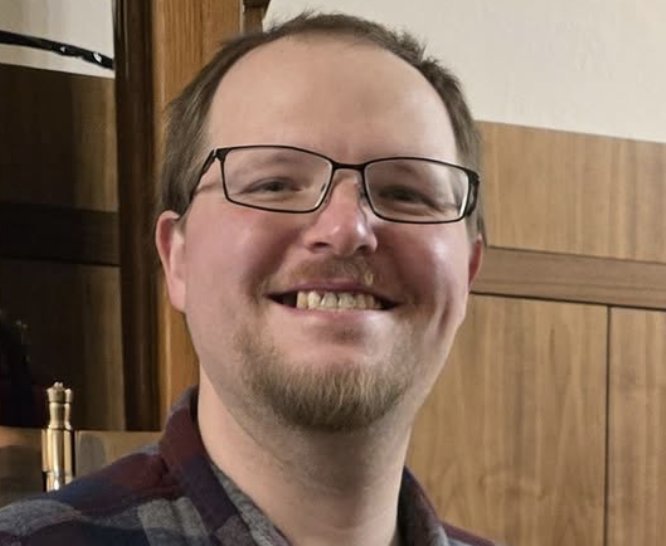 Austin Meives headshot